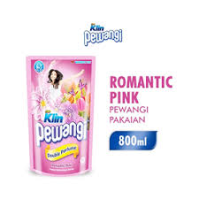 Soklin Pewangi Pink 800ml